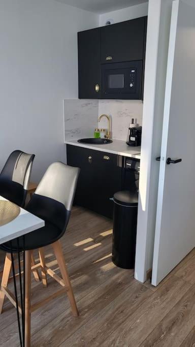 La De Lily Apartment *